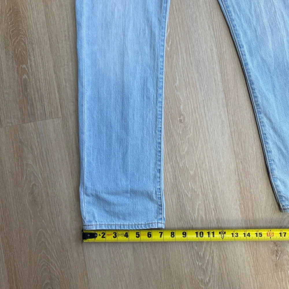 Levis Premium 511 Slim Fit Jeans Mens 30x30 Light Wash Blue Denim 04511-5038